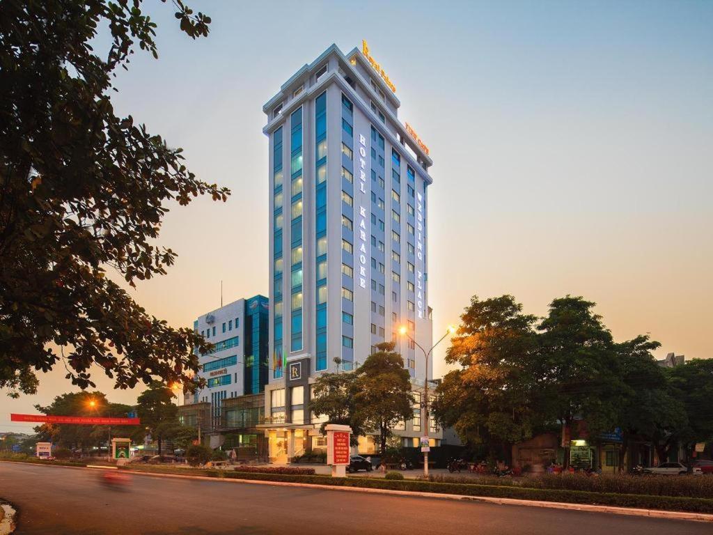Royal Palace Hotel Tuyen Quang Kültér fotó