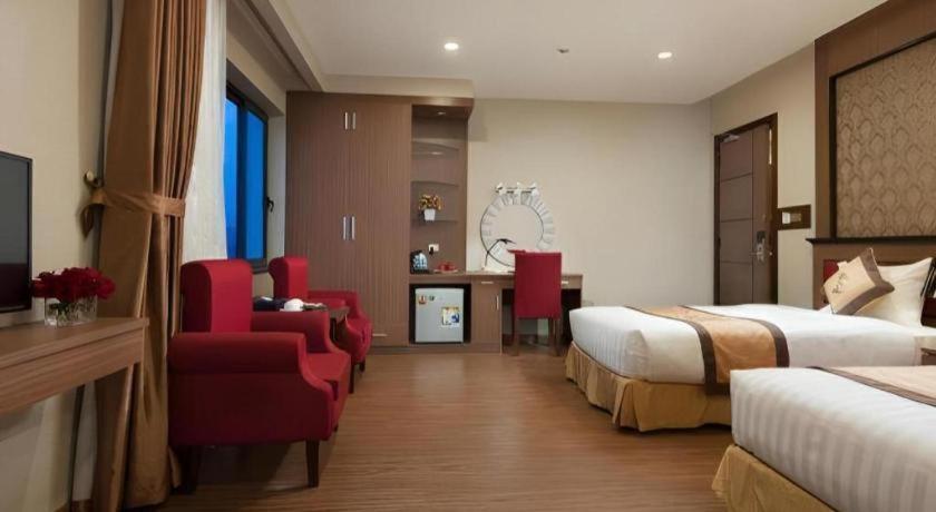 Royal Palace Hotel Tuyen Quang Kültér fotó