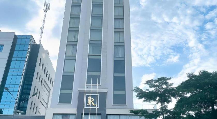 Royal Palace Hotel Tuyen Quang Kültér fotó