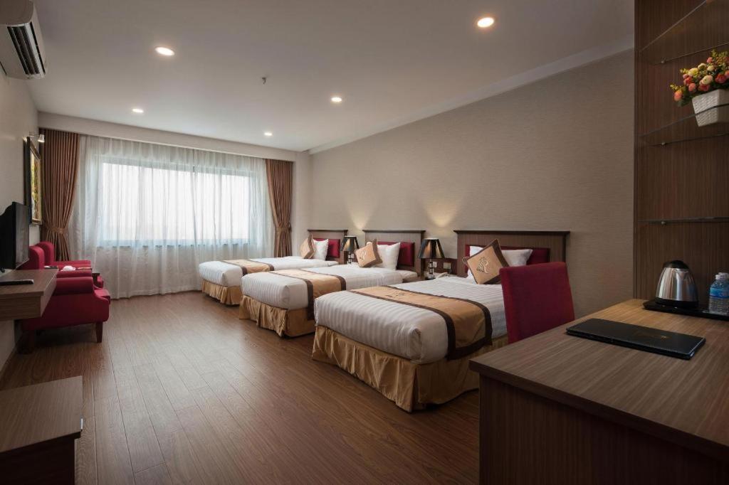 Royal Palace Hotel Tuyen Quang Kültér fotó
