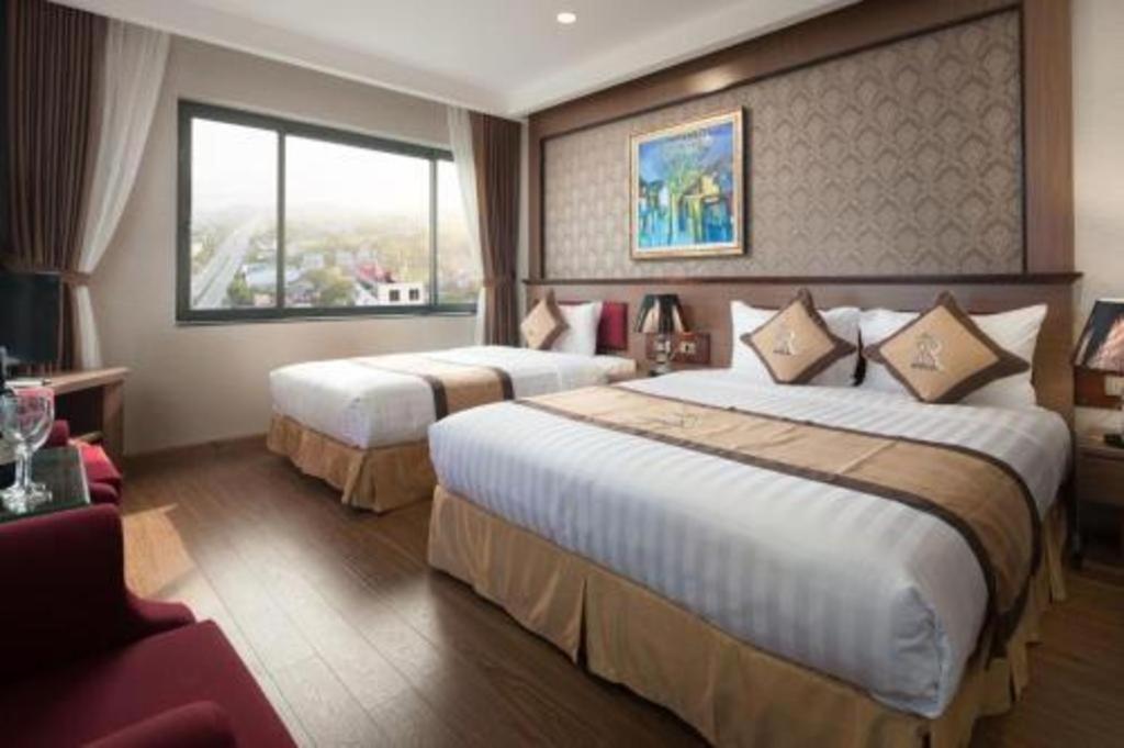 Royal Palace Hotel Tuyen Quang Kültér fotó