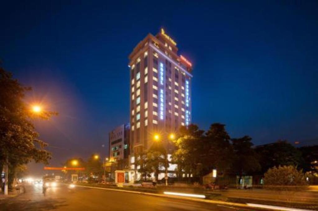Royal Palace Hotel Tuyen Quang Kültér fotó