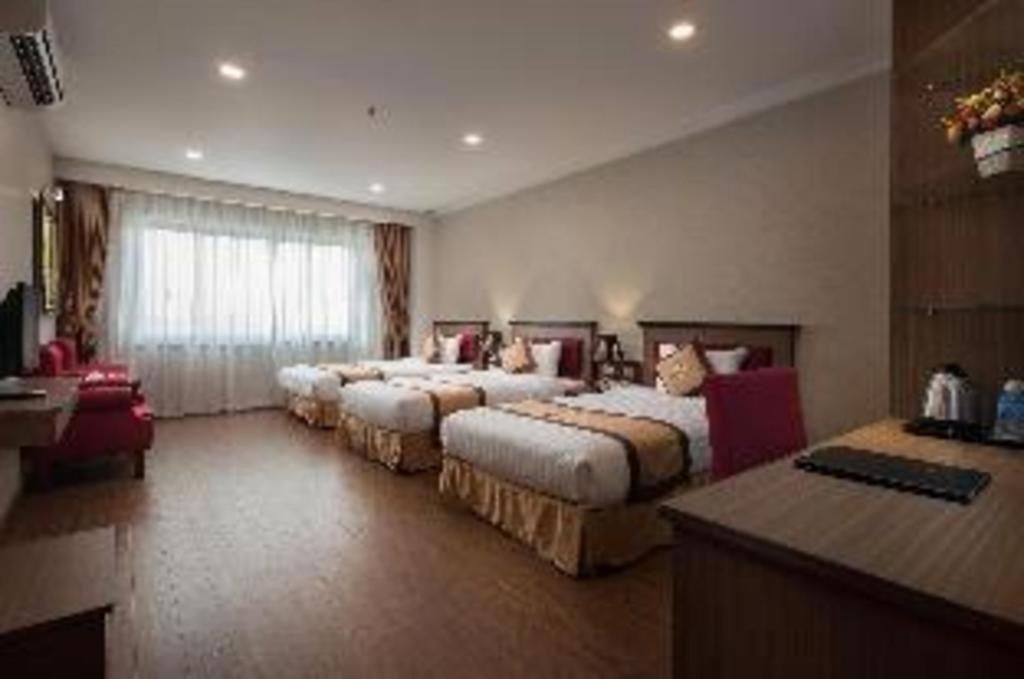 Royal Palace Hotel Tuyen Quang Kültér fotó